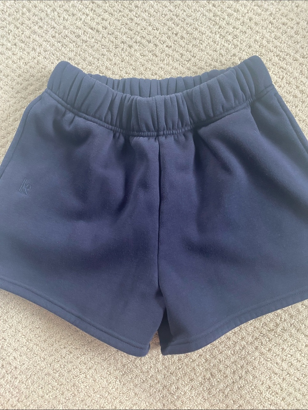 Kamo Navy Elastic Waist sweat Shorts, size small